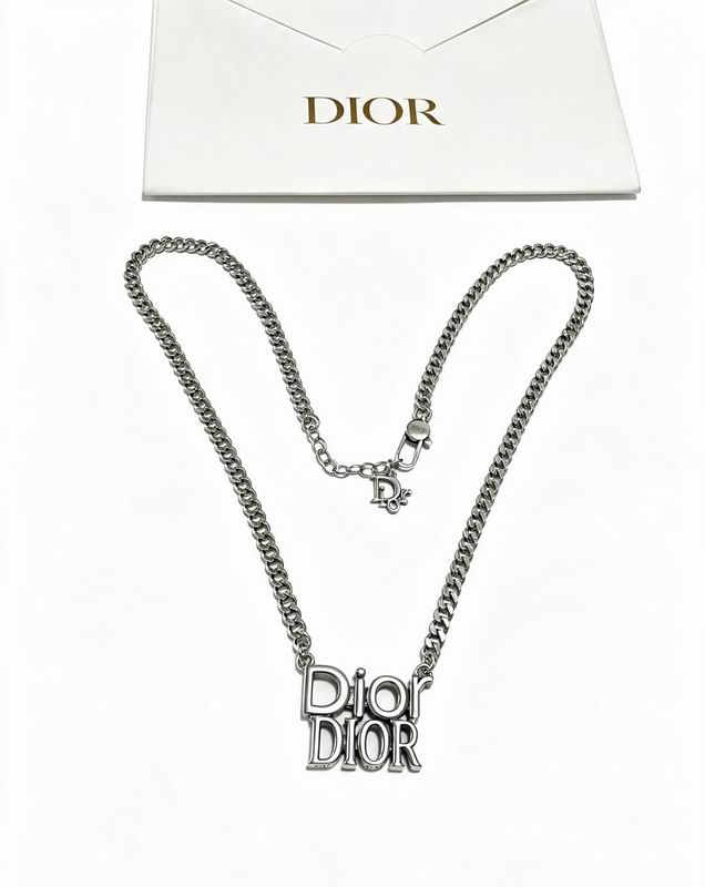 Dior Necklace 08yxs28